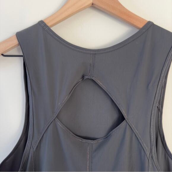 Lululemon Sculpt Tank Top in Graphite Grey stretch cutout reflective athletic - Picture 5 of 9